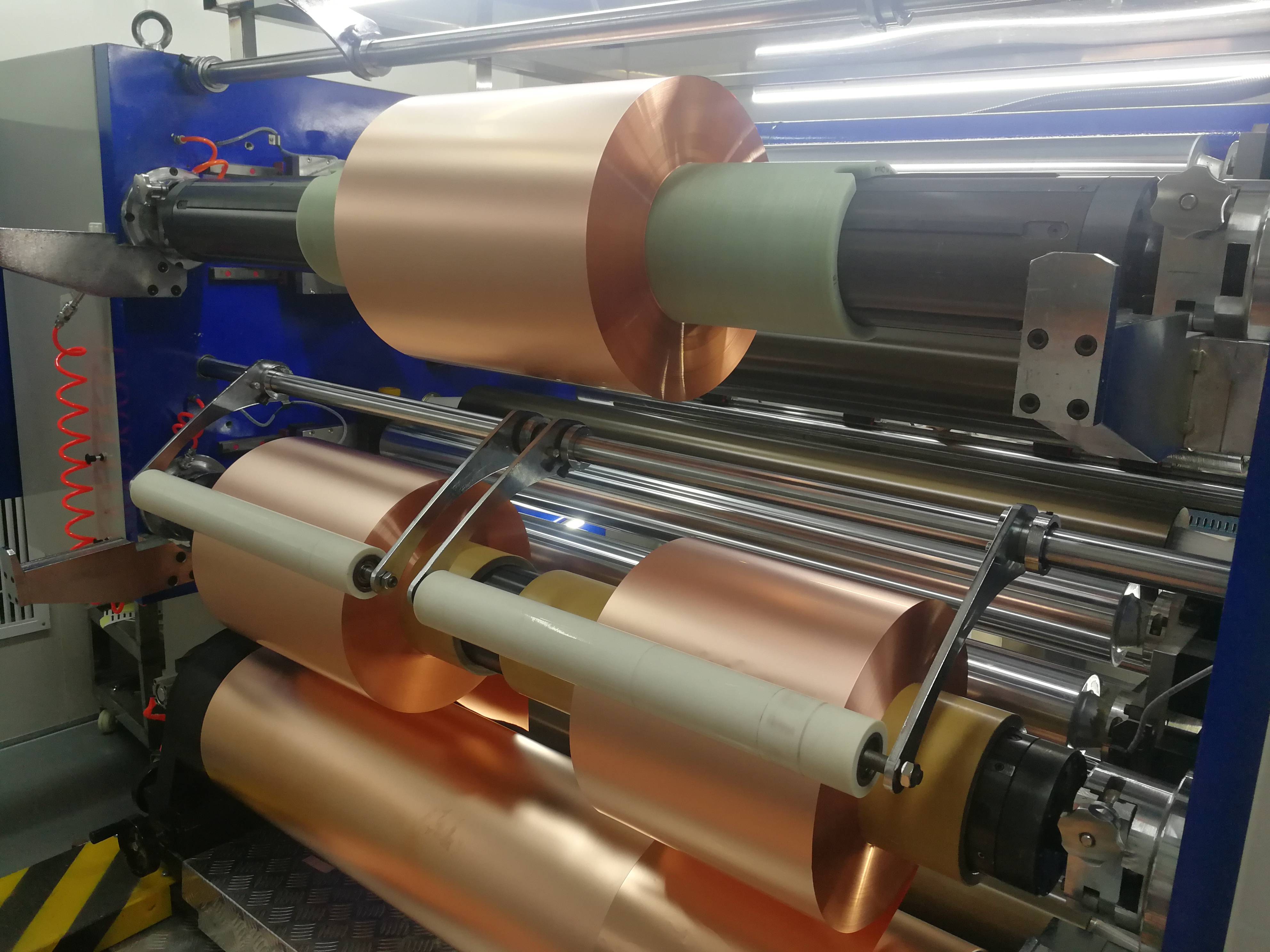 鋰電池銅箔分切機 外形圖 鋰電池銅箔分切機 外形圖